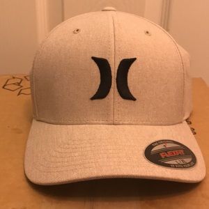 Hurley flex fit hat
